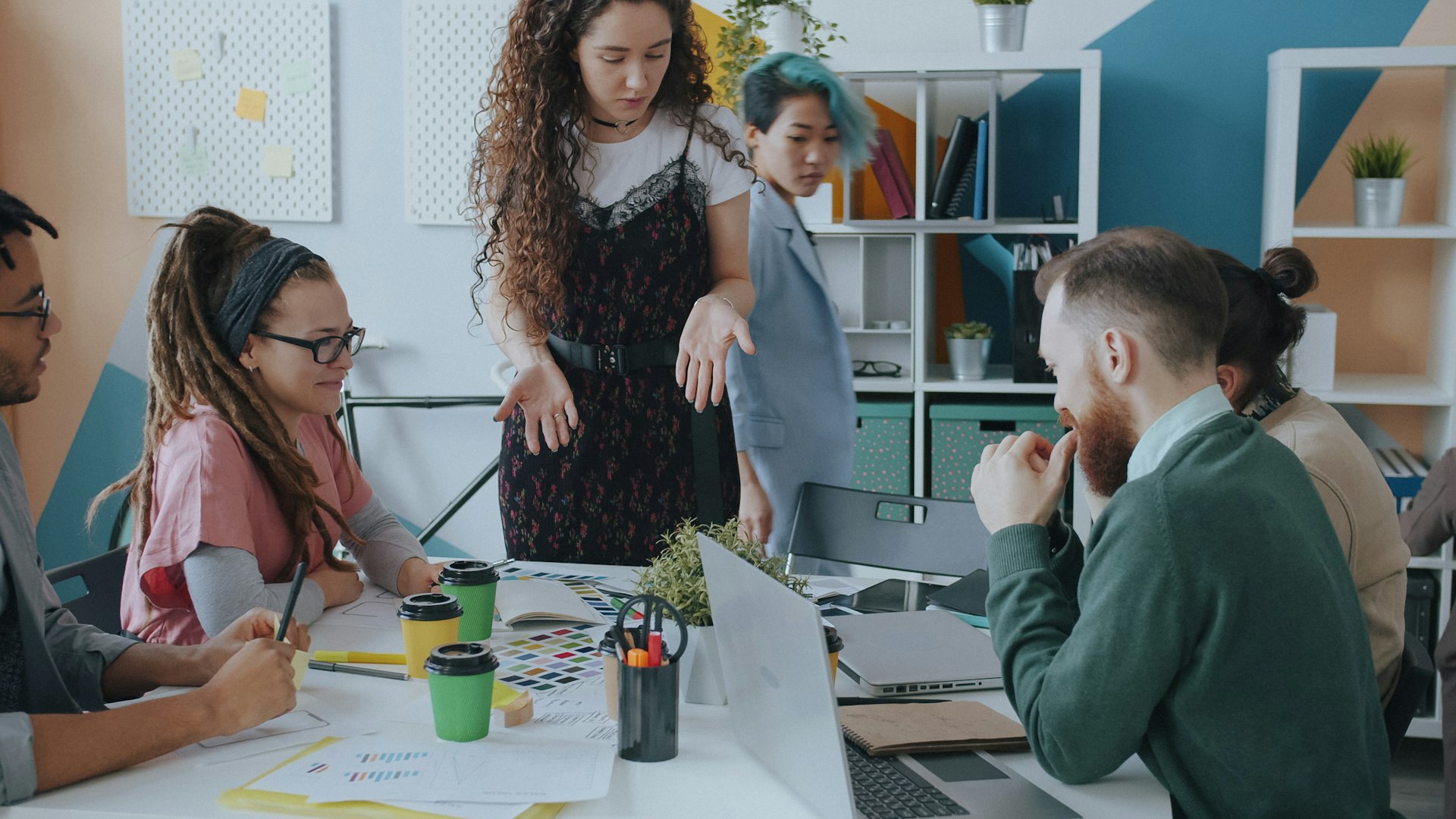 Redefining Workplace Dynamics: The Evolving Synergy Between Humans and AI
